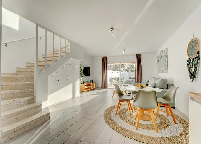펜션 Chill Out House